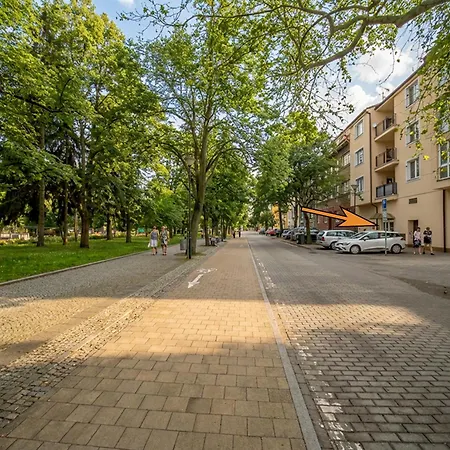 Ve Stredu Deni Lägenhet *